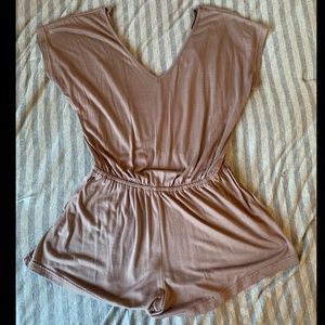 Short sleeve romper Size S
